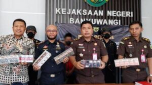 Dilimpahkan ke Kejaksaan, Kasus Rokok Ilegal Banyuwangi Ancam Tersangka R dengan Hukuman Berat