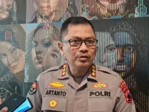 Polisi Evakuasi Kru KM Kirana 1 yang Terbakar di Semarang, Pendinginan Lanjut