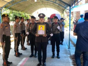 Bripka Gentur Widiyanto Dimakamkan dengan Upacara Khidmat, Dipimpin Kapolres Jepara