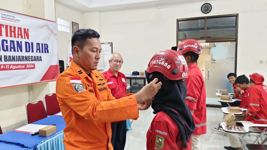 Relawan PMI Banjarnegara Upgrade Kemampuan, Hadirkan Fasilitator Basarnas