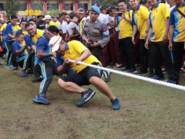 Lomba Agustusan Di Polda Kalteng Semarak Dengan Hadiah Umroh Dan