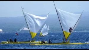 Pesona Selat Bali: Nelayan Banyuwangi Bersaing di Lomba Perahu Layar Tradisional