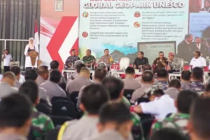 Bupati Ipuk saat Rakor Tiga Pilar Banyuwangi: Perkuat Kolaborasi untuk Tangani Kerawanan Sosial