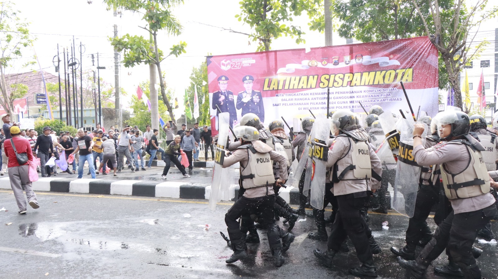 Persiapan Pilkada Rembang 2024, Polres Adakan Simulasi Sispamkota