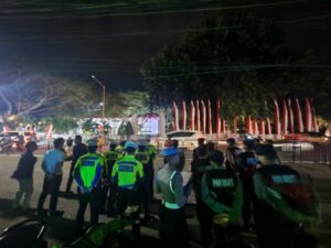 Polresta Banyuwangi Kawal Parade Lampion 2024 dengan Personel Pengamanan