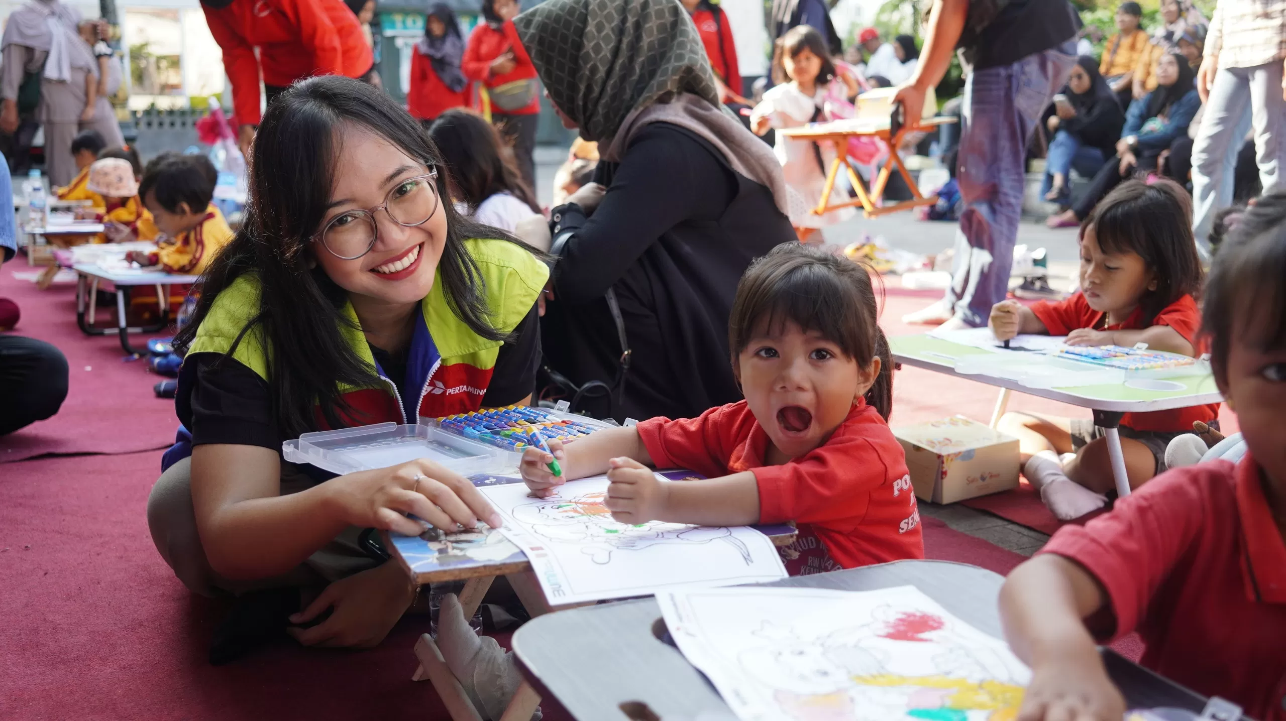 Pertamina Patra Niaga Rjbt Beri Makanan Tambahan Untuk Anak Dalam