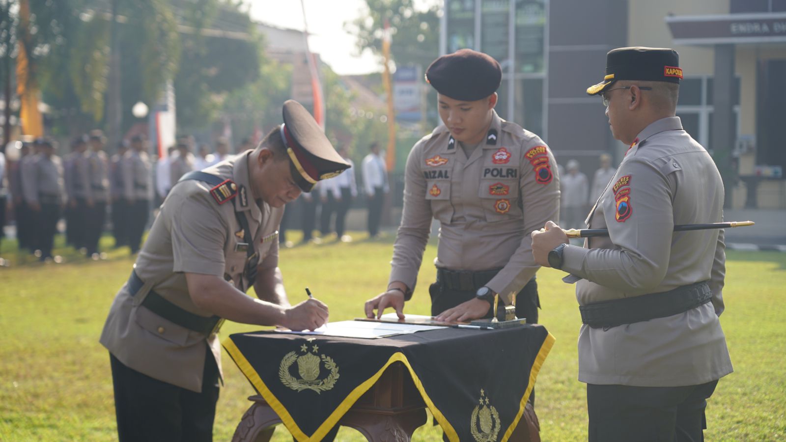 Pesan Kapolres Batang: Kerja Keras Dan Semangat Dalam Tugas Baru