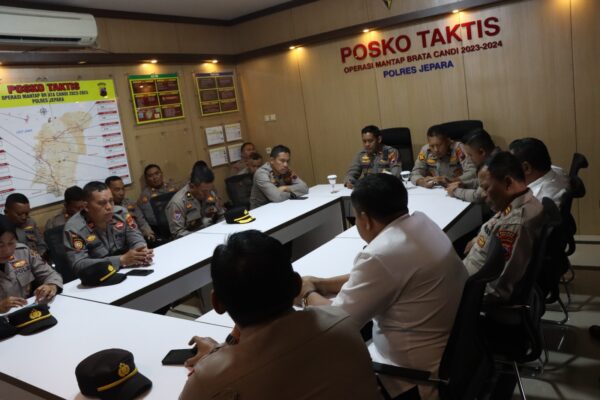 Pimpin rapat jam pimpinan, ini arahan wakapolres jepara terkait commander wish