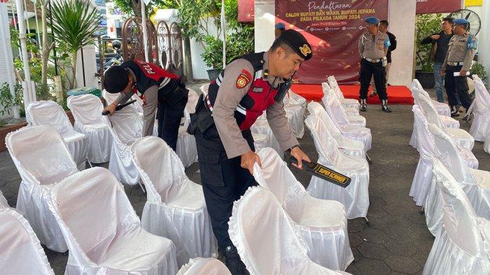 Polisi Jepara Tingkatkan Pengamanan Di Kantor Kpu Dan Bawaslu Selama