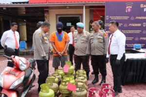 Polres Barito Utara Press Release Pengungkapan Kasus Pencurian Tabung Gas