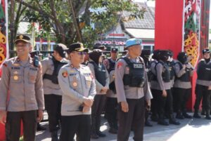 Polres Kotim Kawal Aksi Damai Umat Hindu Keharingan di Kantor Bupati