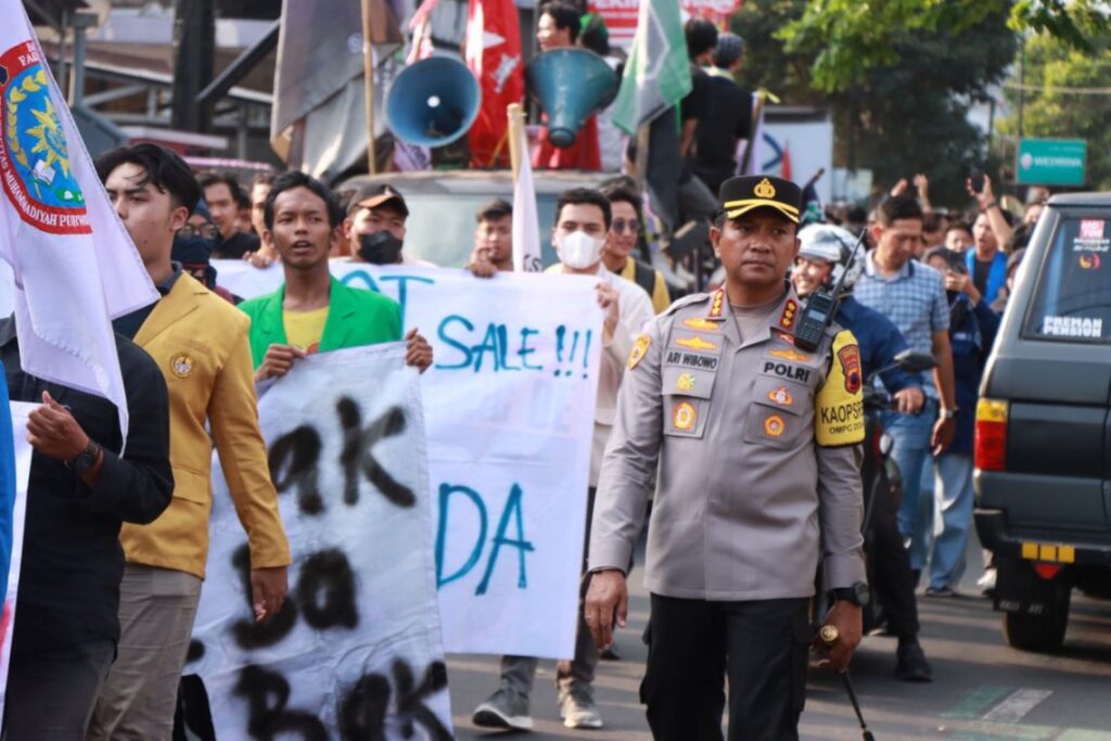 Polresta Banyumas Berhasil Kendalikan Aksi Anarkis Berkat Profesionalisme Tinggi