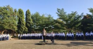 Polisi Gelar ‘Police Goes to School’ di SMPN 2 Bandar, Ini Tujuannya