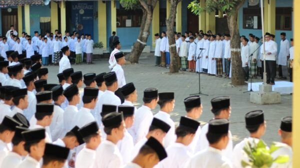 Ponpes Al Muttaqin Jepara Gelar Upacara Proklamasi Kemerdekaan, Tanamkan Nasionalisme Pada