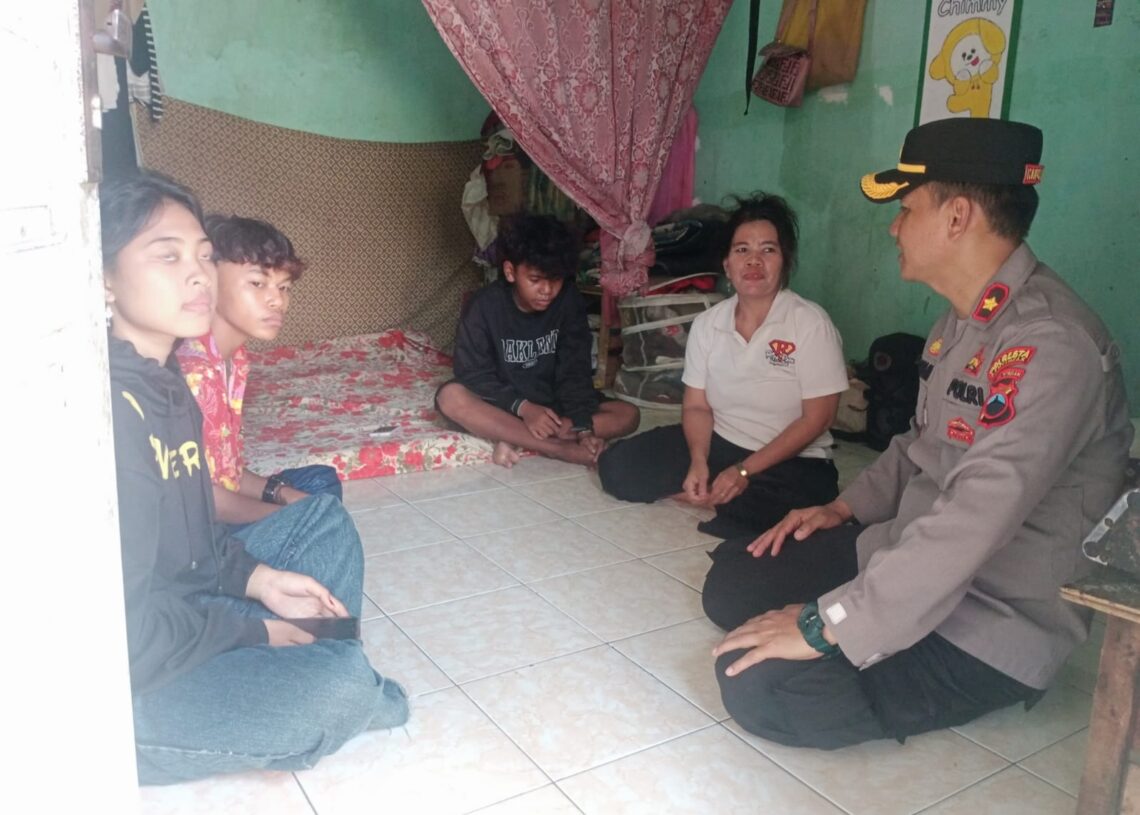 Program Pendidikan Kapolsek Purwokerto Selatan: Anak Yatim Putus Sekolah Kembali