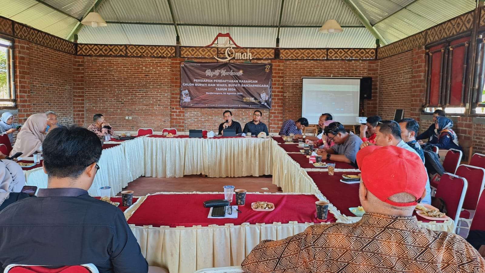 Rapat Koordinasi Kpu Dan Parpol Banjarnegara Menjelang Pendaftaran Calon Bupati