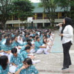 Sambangi Sma 2 Palangka Raya, Polwan Polda Kalteng Edukasi Pelajar