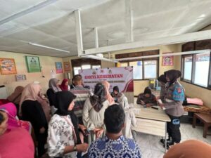 HUT ke-76, Polwan Jepara Hadir di SLB dengan Aksi Bakti Kesehatan