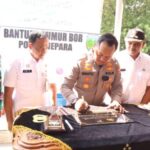 Senyum Bahagia Warga Desa Clering Saat Dapat Bantuan Sumur Bor