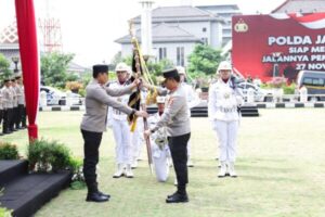 Farewell Parade Polda Jateng: Pataka Diserahkan ke Brigjen Ribut Hari Wibowo