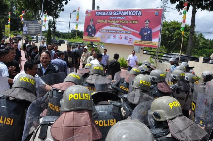 Sispamkota Digelar Oleh Polres Humbang Hasundutan Untuk Pengendalian Keamanan Pilkada