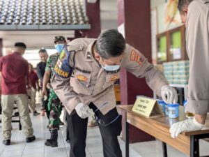 TNI, Polri dan BNN Sidak Geledah Kamar serta Tes Urin Warga Binaan Rutan Pekalongan