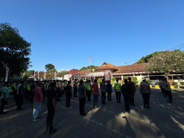 Tahap Pendaftaran Paslon Bupati, Polres Jembrana Gelar Apel Ops Mantap