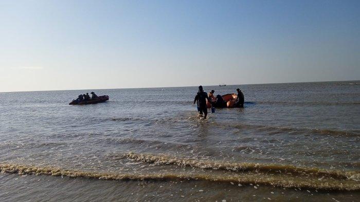 Tragedi Di Perairan Jepara: Pemilik Perahu Jatuh Dan Hilang Saat