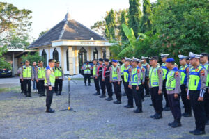 Kapolres Jepara Terjun Langsung Pimpin Giat AG Pagi, Komitmen Pelayanan Prima