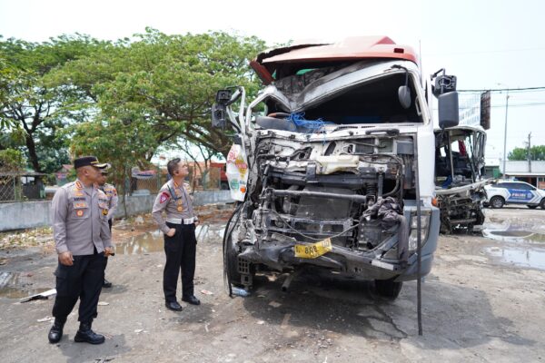 6 Nyawa Melayang, Polda Jateng Investigasi Laka Maut Di Batangan