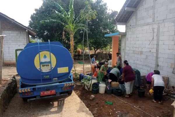 Bpbd Banjarnegara Distribusikan Air Bersih Bagi Ribuan Warga Kekeringan