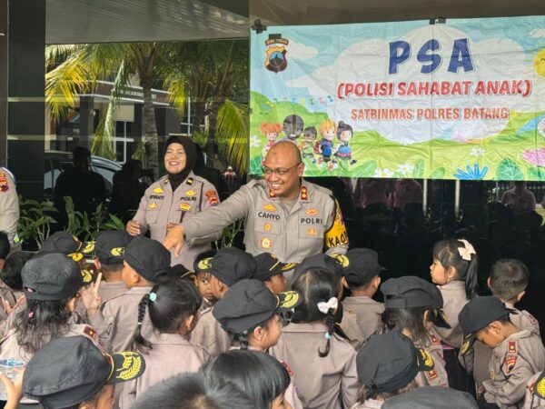 Belajar Sambil Bermain, Polres Batang Kenalkan Rambu Lalu Lintas ke Anak TK