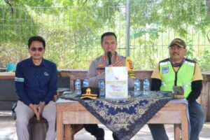 Bersama Pengojek, Kapolres Jembrana Sampaikan Program di Jumat Curhat Gilimanuk