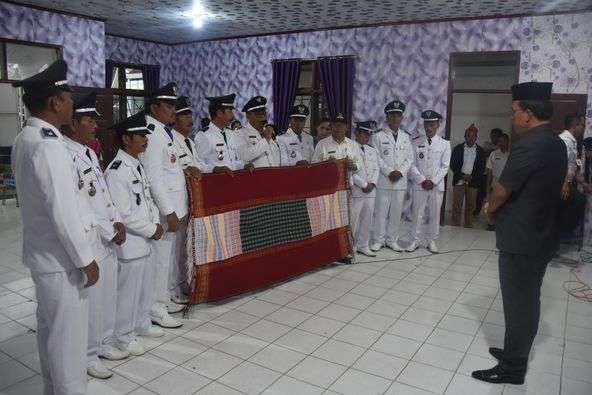 Bupati Humbahas Kukuhkan 11 Kepala Desa Paranginan Dorong Pelaksanaan Amanah