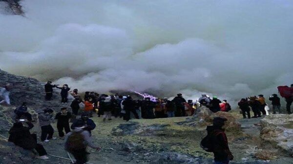 Bupati Ipuk Berharap Wisatawan Membanjiri Banyuwangi Setelah Pembukaan Kawah Ijen