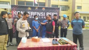 Cacaban Magelang Geger! Baku Hantam Viral, Dua Pria Dikejar Polisi