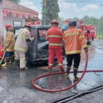 Dua Mobil Hangus Terbakar Di Spbu Banyumas, Sopir Kabur Tinggalkan