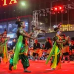 Festival Kenthongan Banyumas Semarak, Pj Bupati Ikut Jadi Mayoret