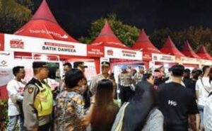 Ratusan Personel Polresta Banyuwangi Amankan Festival Musik Tepi Pantai