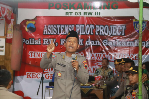 Implementasi Pilot Project Polisi Rw, Fkpm, Dan Satkamling Di Desa