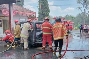 Kebakaran Hebat di SPBU Banyumas, Dua Mobil Terbakar Akibat Korsleting