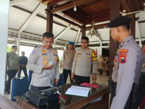 Jelang Pemilu, Kapolres Sukoharjo Tekankan Kewaspadaan Pengamanan di KPU