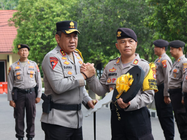 Kapolda Kalteng Distribusikan Sarpras Dan Almatsus Untuk Perkuat Pengamanan Objek