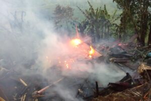 Bakar Sampah Picu Kebakaran yang Melumat Satu Rumah di Wonosobo