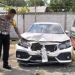 Kecelakaan Berat Di Flyover Manahan Solo: Civic Dan Supra Adu