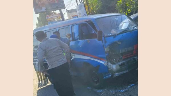 Kecelakaan Beruntun Di Jepara, Sopir Diduga Alami Serangan Jantung