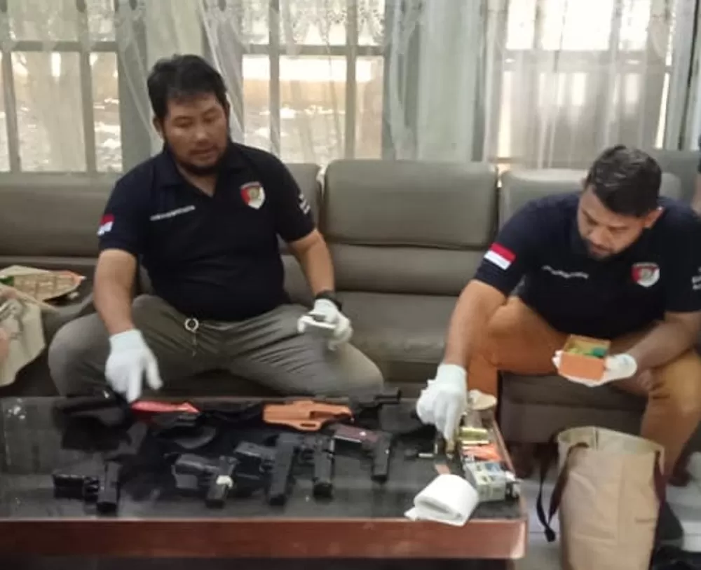 Kehebohan Di Srondol Bumi Indah Semarang: 5 Airsoft Gun Ditemukan