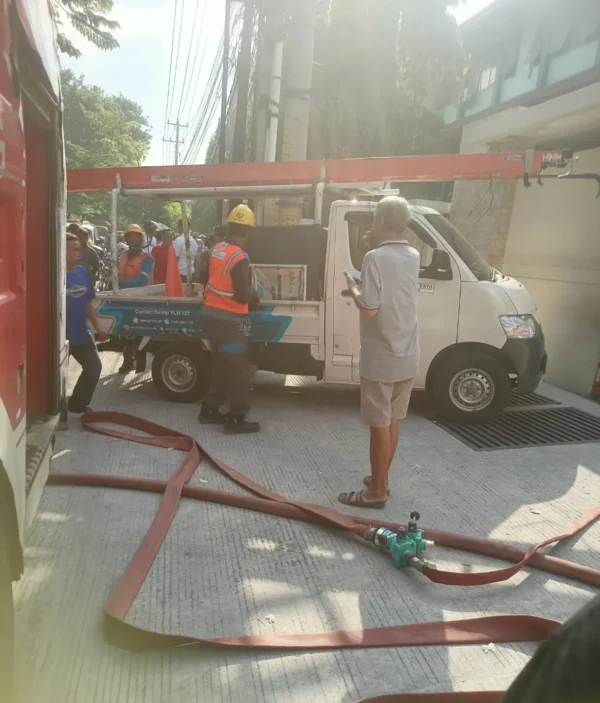 Klinik Kecantikan Ella Skincare Terbakar, Suasana Panik di Semarang