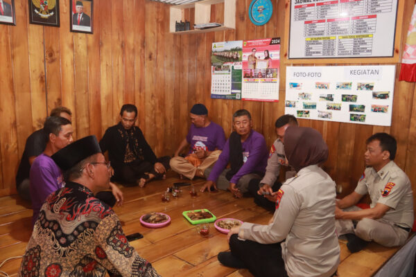 Kolaborasi Polda Jateng Dengan Desa Parangjoro Sukoharjo: Pilot Project Polisi