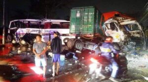 Kronologi Kecelakaan Maut di Pati: Adu Banteng Bus dan Truk, 6 Orang Meninggal